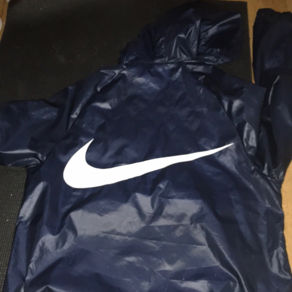 Wind breaker